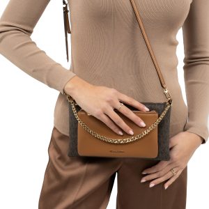 Medium Pocket Crossbody