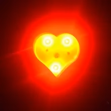 Hartje met knipperlicht | lichtgevend hartje speld