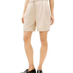 Linen Pleated Shorts