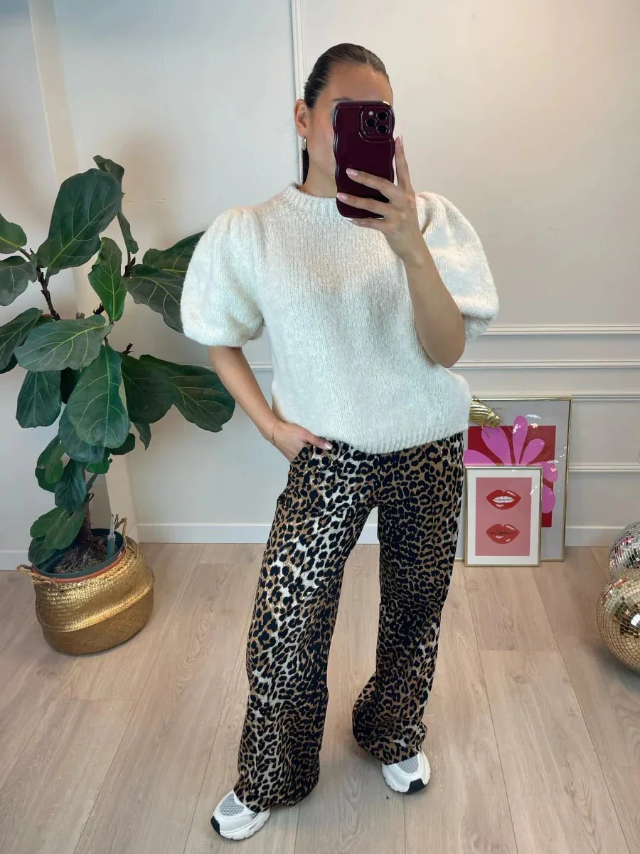 Ambika Faye off white trui met pofmouwen - Afbeelding 3