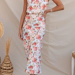 Elegante Jurk Met Hoge Hals En Bloemenprint