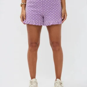 Ydence Larissa Short